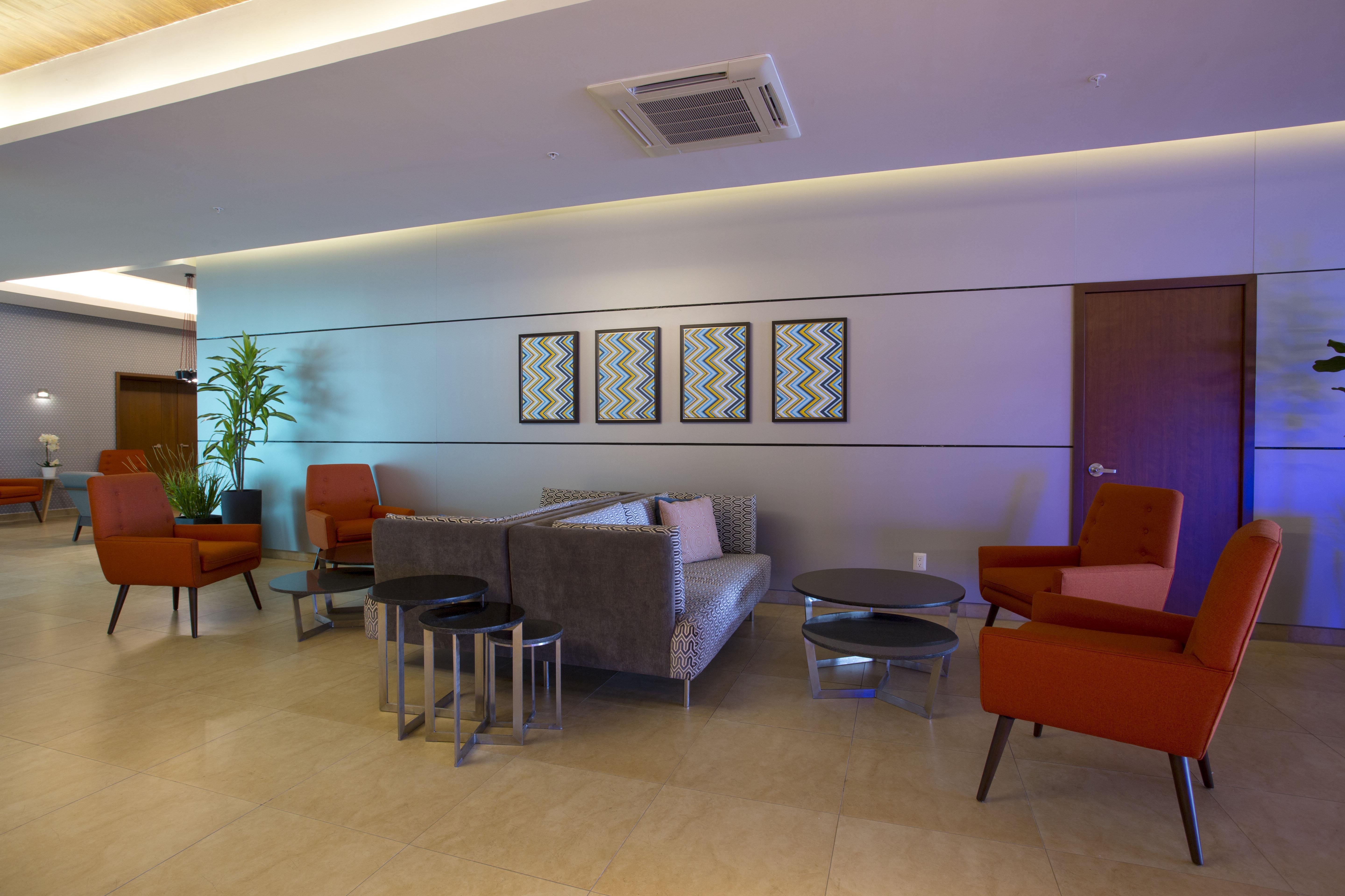 Holiday Inn Express Merida By Ihg Экстерьер фото
