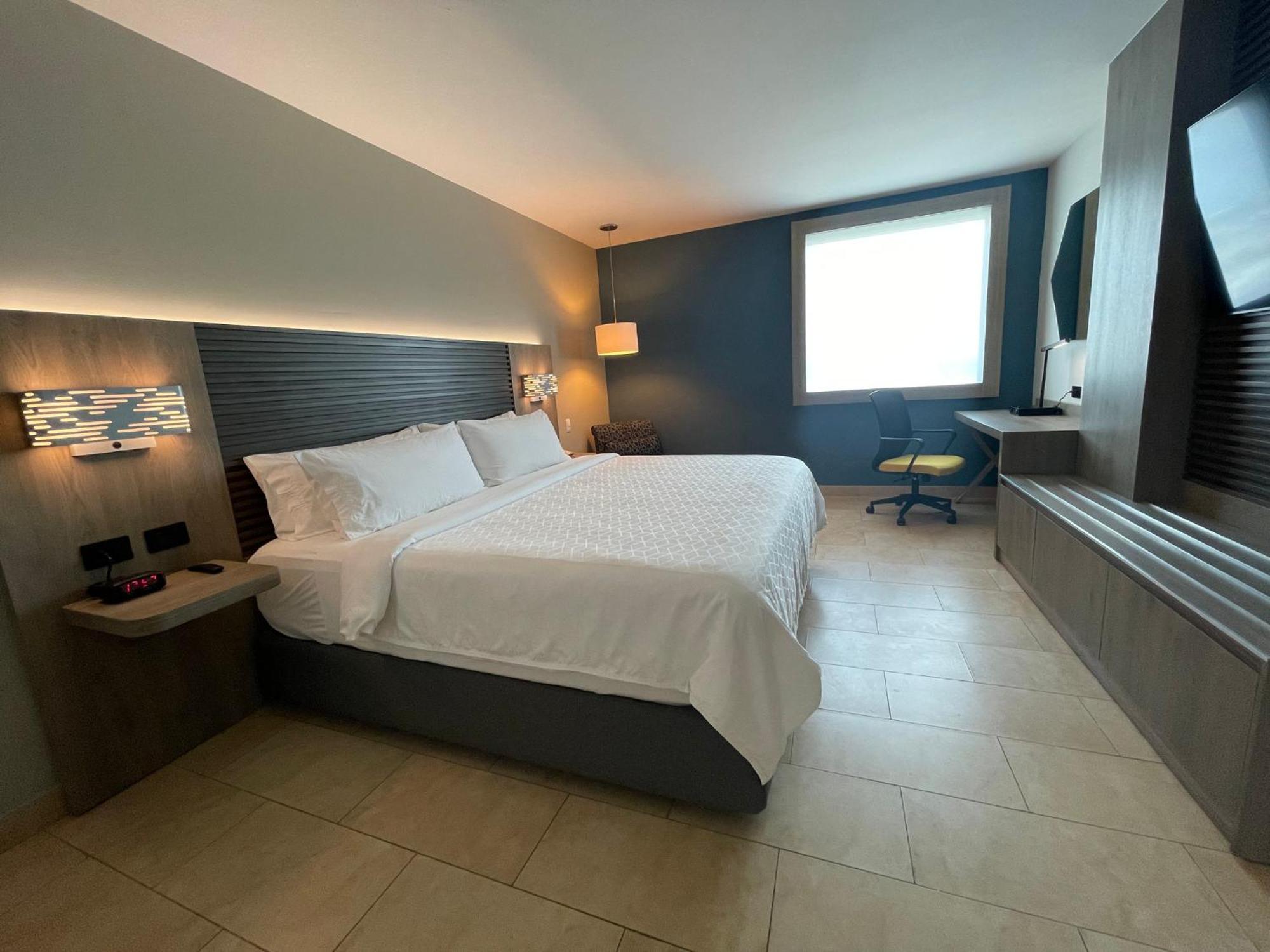 Holiday Inn Express Merida By Ihg Экстерьер фото