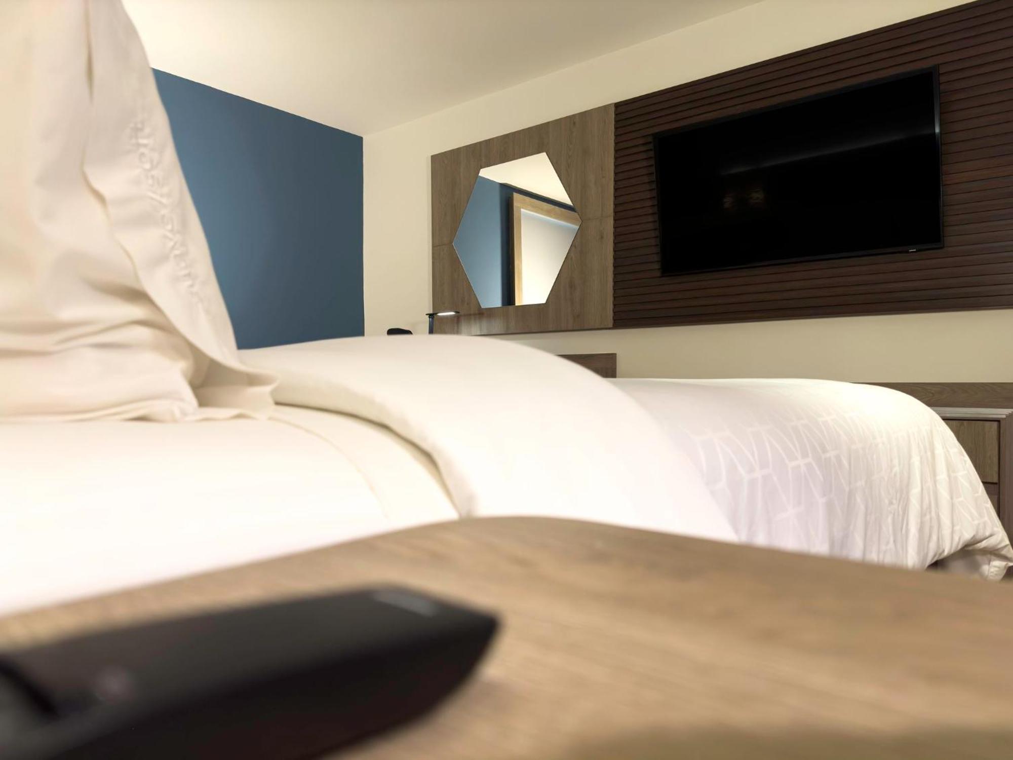 Holiday Inn Express Merida By Ihg Экстерьер фото