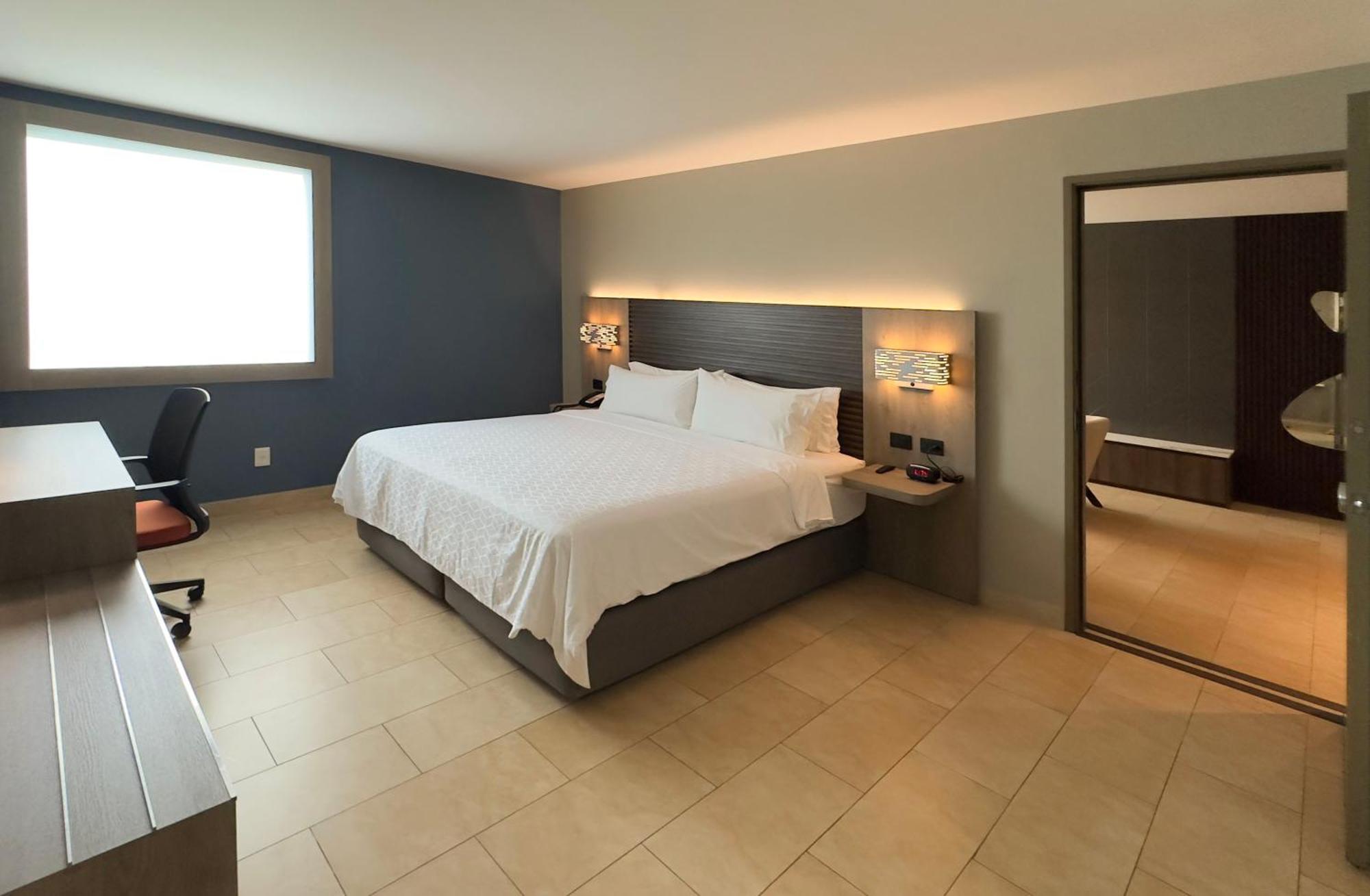 Holiday Inn Express Merida By Ihg Экстерьер фото
