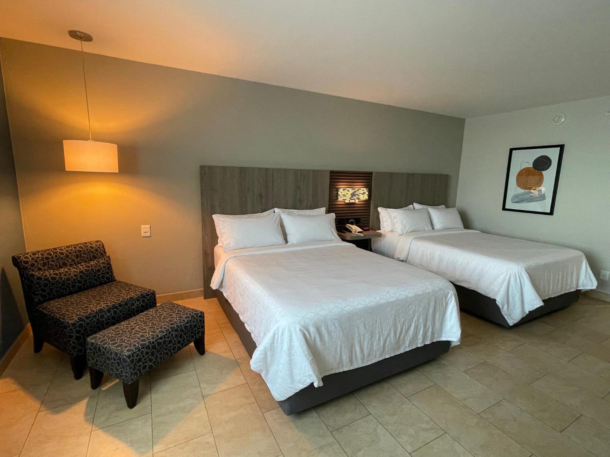 Holiday Inn Express Merida By Ihg Экстерьер фото